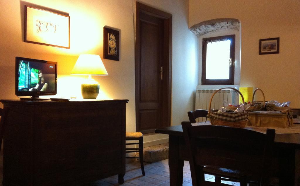 Aparthotel Residenza La Torre Santo Stefano Di Sessanio Esterno foto