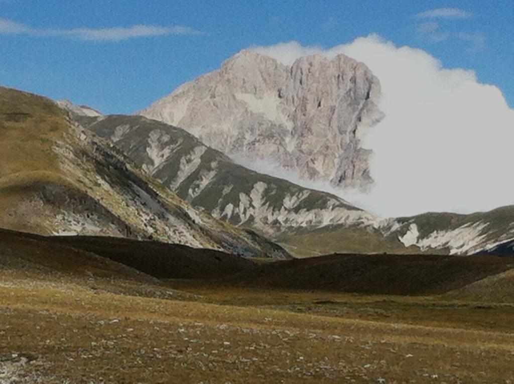 Aparthotel Residenza La Torre Santo Stefano Di Sessanio Esterno foto