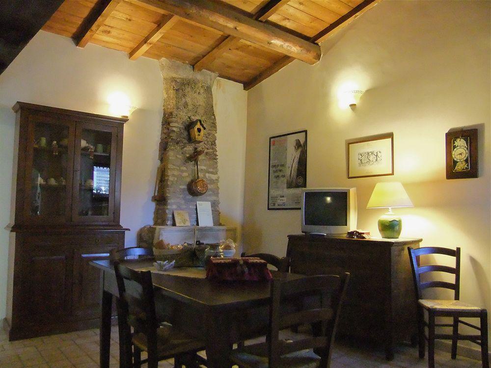 Aparthotel Residenza La Torre Santo Stefano Di Sessanio Esterno foto