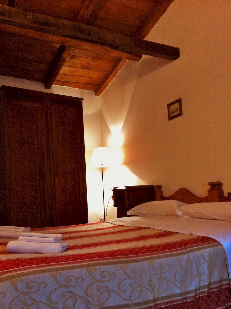 Aparthotel Residenza La Torre Santo Stefano Di Sessanio Esterno foto