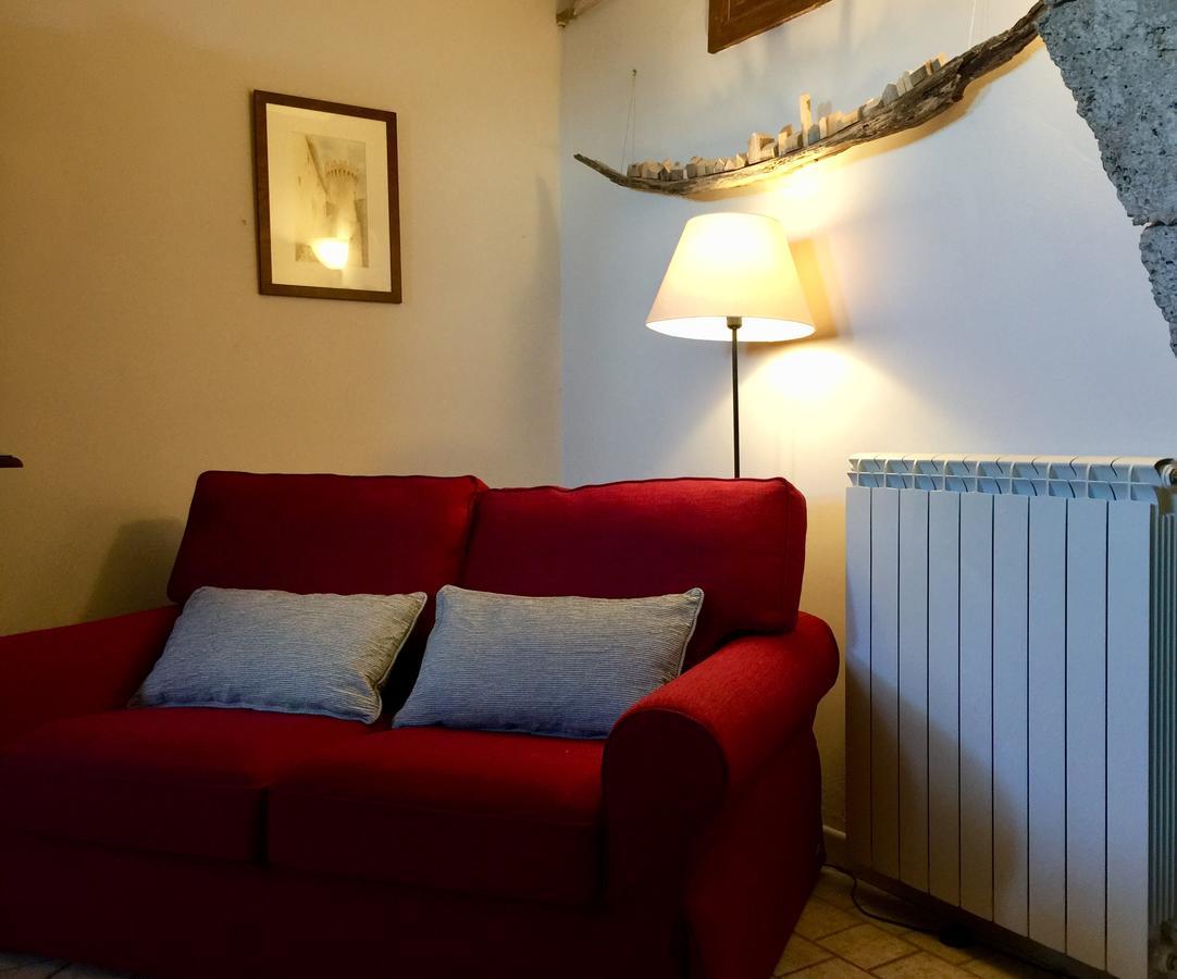 Aparthotel Residenza La Torre Santo Stefano Di Sessanio Esterno foto