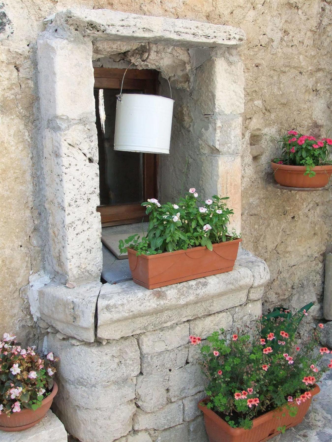 Aparthotel Residenza La Torre Santo Stefano Di Sessanio Esterno foto