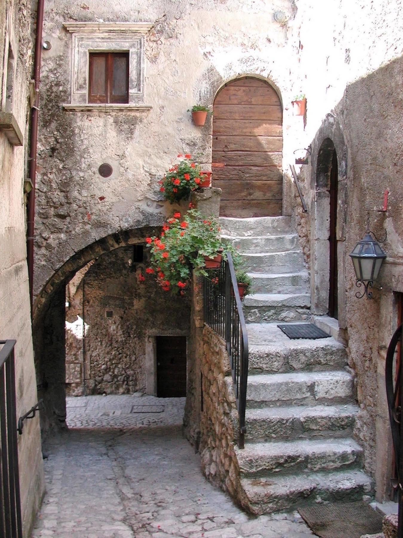 Aparthotel Residenza La Torre Santo Stefano Di Sessanio Esterno foto