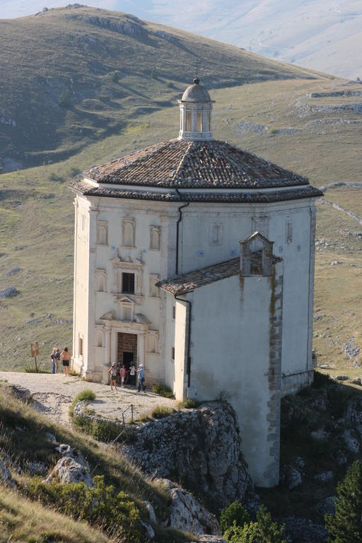 Aparthotel Residenza La Torre Santo Stefano Di Sessanio Esterno foto