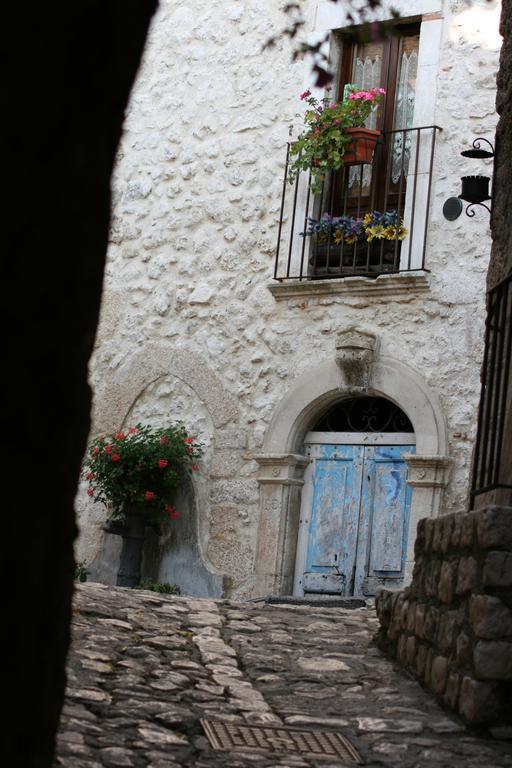 Aparthotel Residenza La Torre Santo Stefano Di Sessanio Esterno foto