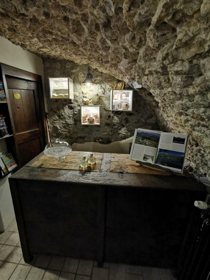Aparthotel Residenza La Torre Santo Stefano Di Sessanio Esterno foto